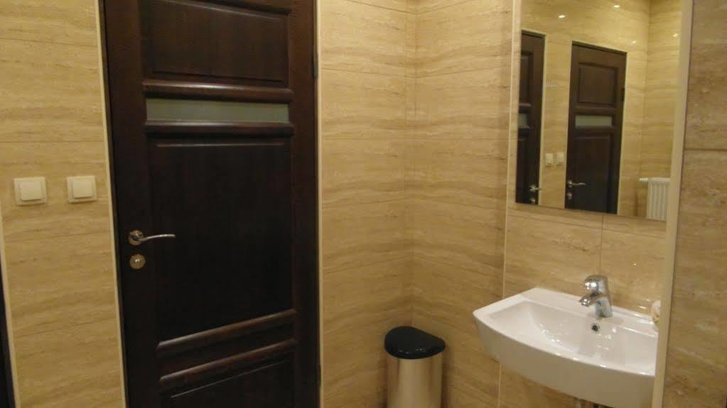 ורשה Hotel Julianow מראה חיצוני תמונה